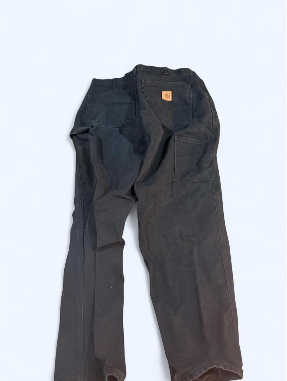 Paint splatter y2k Carhartt black carpenter pants size 32x32 #workwear